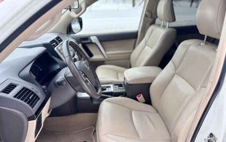 Toyota Land Cruiser Prado 150 рестайлинг 2, 2021 год, 5 895 000 рублей, 9 фотография