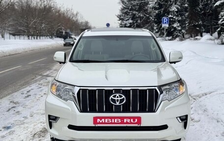 Toyota Land Cruiser Prado 150 рестайлинг 2, 2021 год, 5 895 000 рублей, 7 фотография