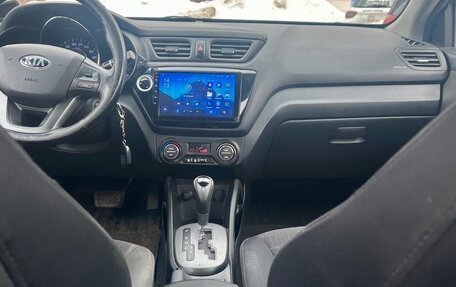 KIA Rio III рестайлинг, 2014 год, 980 000 рублей, 5 фотография