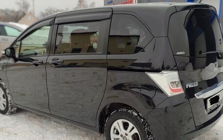 Honda Freed I, 2012 год, 1 240 000 рублей, 4 фотография