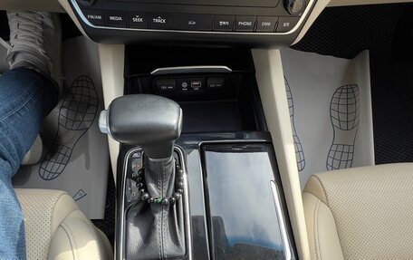 KIA K7, 2016 год, 2 275 000 рублей, 12 фотография