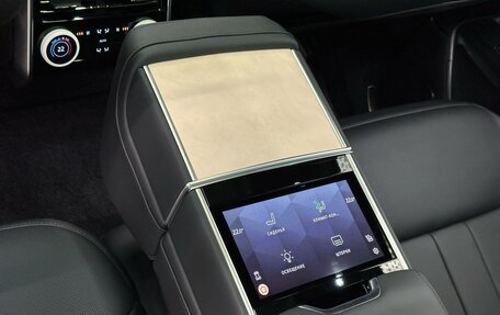 Land Rover Range Rover IV рестайлинг, 2025 год, 31 500 000 рублей, 29 фотография