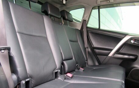 Toyota RAV4, 2016 год, 2 400 000 рублей, 11 фотография