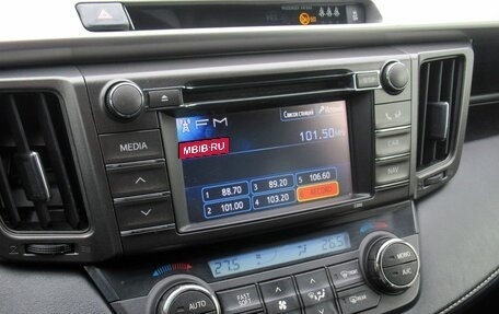 Toyota RAV4, 2016 год, 2 400 000 рублей, 17 фотография