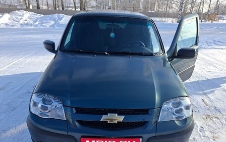 Chevrolet Niva I рестайлинг, 2017 год, 750 000 рублей, 1 фотография