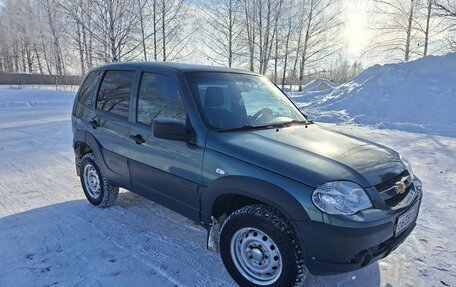 Chevrolet Niva I рестайлинг, 2017 год, 750 000 рублей, 6 фотография