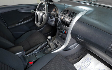 Toyota Corolla, 2011 год, 939 000 рублей, 11 фотография