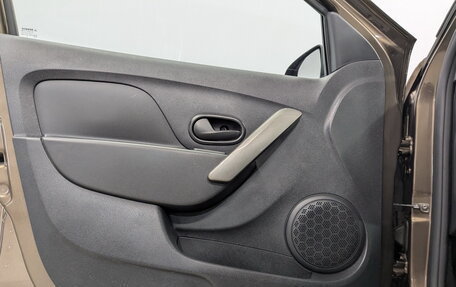 Renault Sandero II рестайлинг, 2018 год, 1 150 000 рублей, 19 фотография