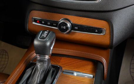 Volvo XC90 II рестайлинг, 2018 год, 4 119 000 рублей, 18 фотография