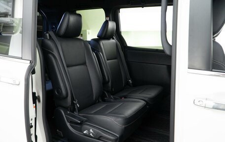 Toyota Esquire I, 2018 год, 2 457 077 рублей, 10 фотография