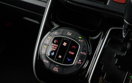 Toyota Esquire I, 2018 год, 2 457 077 рублей, 17 фотография