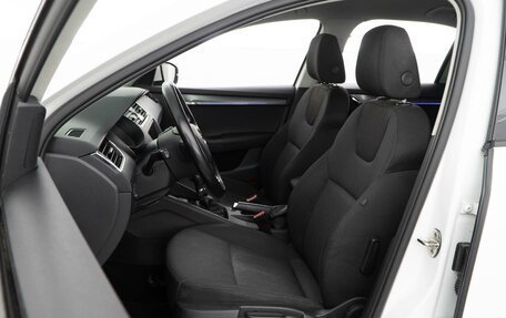 Skoda Octavia, 2018 год, 2 369 999 рублей, 11 фотография