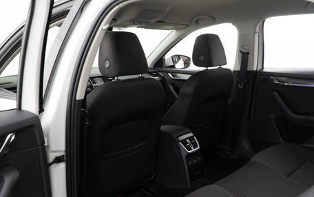 Skoda Octavia, 2018 год, 2 369 999 рублей, 12 фотография