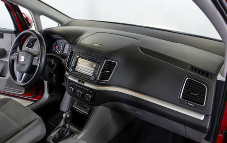 SEAT Alhambra II рестайлинг, 2014 год, 1 348 000 рублей, 7 фотография