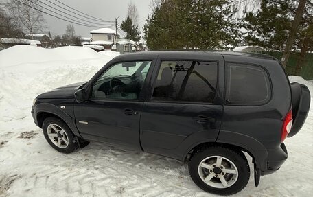 Chevrolet Niva I рестайлинг, 2016 год, 615 000 рублей, 2 фотография