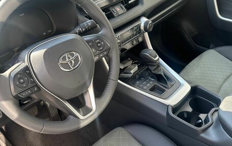 Toyota RAV4, 2025 год, 4 100 000 рублей, 3 фотография