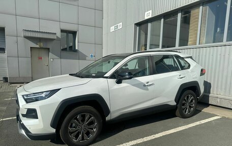 Toyota RAV4, 2025 год, 4 100 000 рублей, 5 фотография