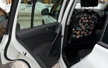 Volkswagen Tiguan I, 2016 год, 2 100 000 рублей, 5 фотография