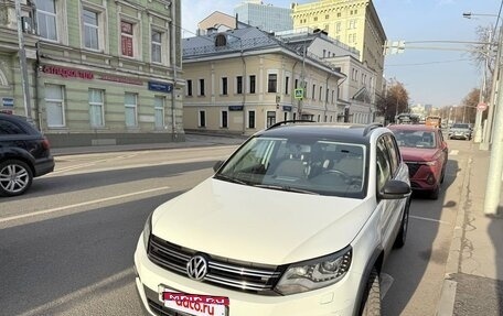 Volkswagen Tiguan I, 2016 год, 2 100 000 рублей, 21 фотография