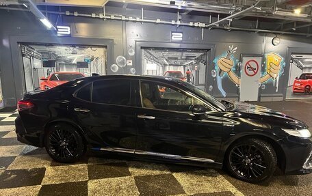 Toyota Camry, 2022 год, 3 650 000 рублей, 7 фотография