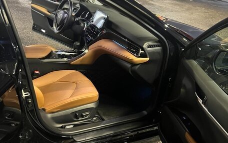 Toyota Camry, 2022 год, 3 650 000 рублей, 11 фотография