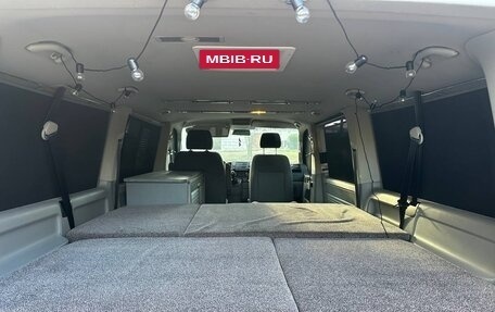 Volkswagen Caravelle T5, 2013 год, 2 550 000 рублей, 15 фотография