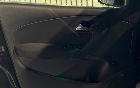 Volkswagen Polo VI (EU Market), 2011 год, 719 000 рублей, 13 фотография