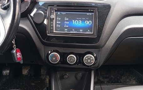 KIA Rio III рестайлинг, 2015 год, 840 000 рублей, 10 фотография