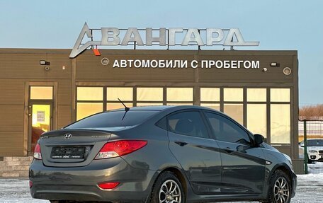Hyundai Solaris II рестайлинг, 2011 год, 820 000 рублей, 5 фотография