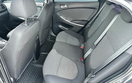 Hyundai Solaris II рестайлинг, 2011 год, 820 000 рублей, 20 фотография