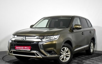 Mitsubishi Outlander III рестайлинг 3, 2018 год, 1 955 000 рублей, 1 фотография