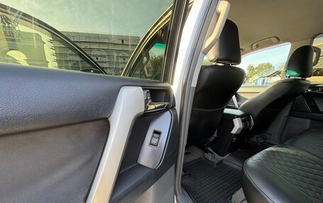 Toyota Land Cruiser Prado 150 рестайлинг 2, 2012 год, 2 400 000 рублей, 29 фотография