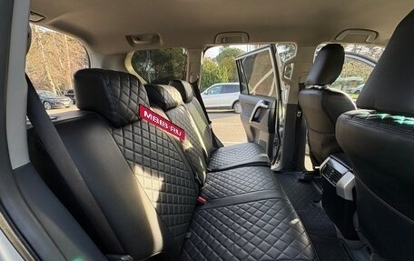 Toyota Land Cruiser Prado 150 рестайлинг 2, 2012 год, 2 400 000 рублей, 23 фотография