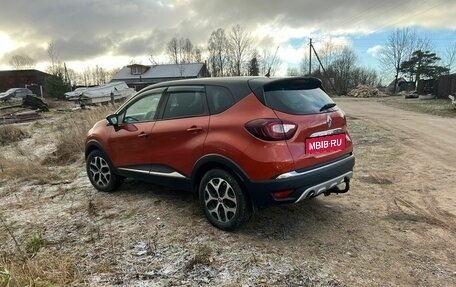 Renault Kaptur I рестайлинг, 2016 год, 1 100 000 рублей, 2 фотография