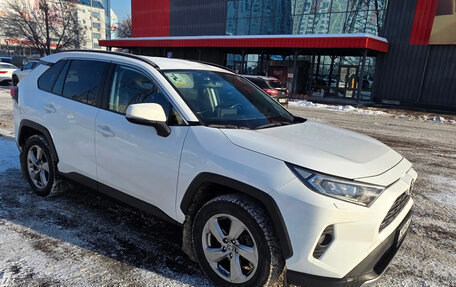 Toyota RAV4, 2021 год, 3 999 990 рублей, 5 фотография