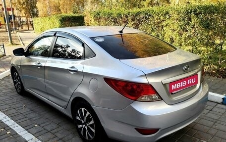 Hyundai Solaris II рестайлинг, 2012 год, 850 000 рублей, 4 фотография