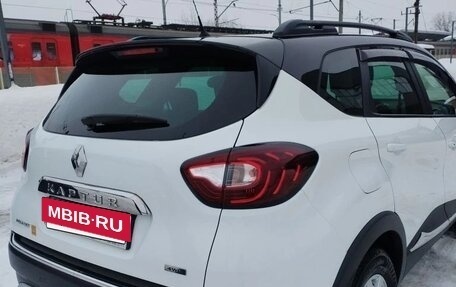 Renault Kaptur I рестайлинг, 2019 год, 11 фотография