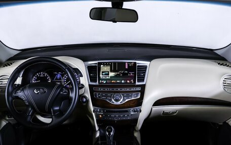 Infiniti QX60 I рестайлинг, 2017 год, 2 600 000 рублей, 18 фотография