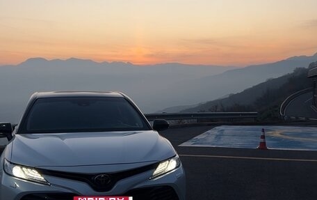 Toyota Camry, 2020 год, 3 300 000 рублей, 4 фотография