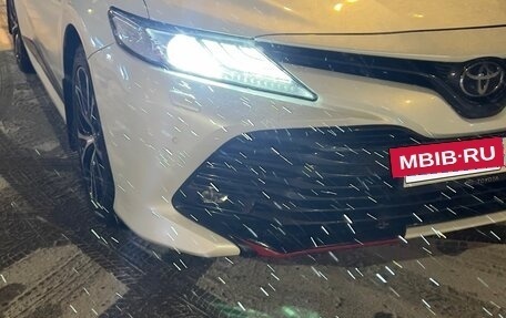 Toyota Camry, 2020 год, 3 300 000 рублей, 6 фотография