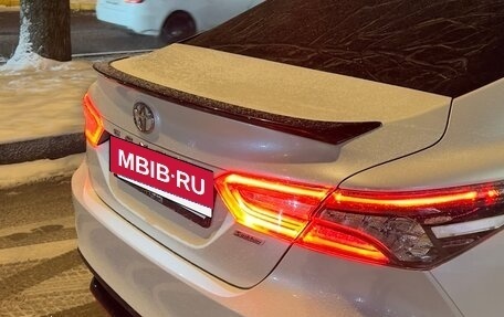 Toyota Camry, 2020 год, 3 300 000 рублей, 9 фотография