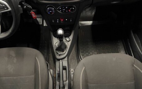 Renault Sandero II рестайлинг, 2019 год, 1 199 000 рублей, 13 фотография