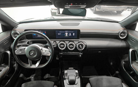 Mercedes-Benz CLA, 2019 год, 2 499 000 рублей, 17 фотография