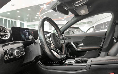 Mercedes-Benz CLA, 2019 год, 2 499 000 рублей, 20 фотография