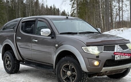Mitsubishi L200 IV рестайлинг, 2011 год, 1 350 000 рублей, 2 фотография