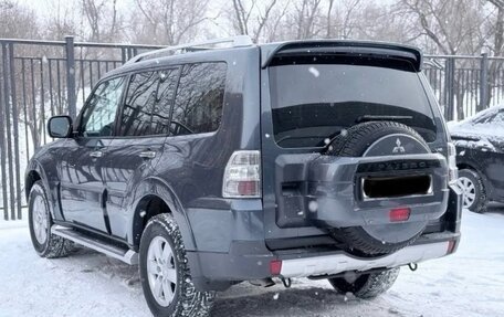 Mitsubishi Pajero IV, 2008 год, 1 915 000 рублей, 2 фотография