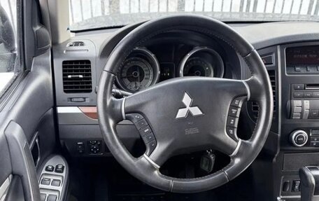 Mitsubishi Pajero IV, 2008 год, 1 915 000 рублей, 5 фотография
