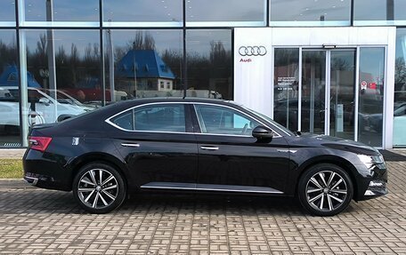 Skoda Superb III рестайлинг, 2025 год, 3 290 000 рублей, 7 фотография