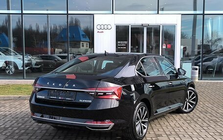 Skoda Superb III рестайлинг, 2025 год, 3 290 000 рублей, 8 фотография