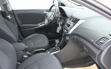 Hyundai Solaris II рестайлинг, 2015 год, 950 000 рублей, 12 фотография